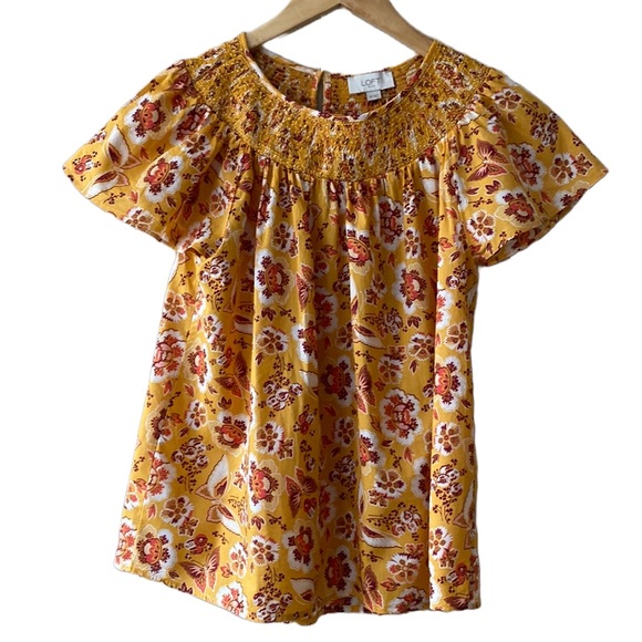 LOFT Tops - Loft Outlet Floral Smocked Short Sleeve Top
